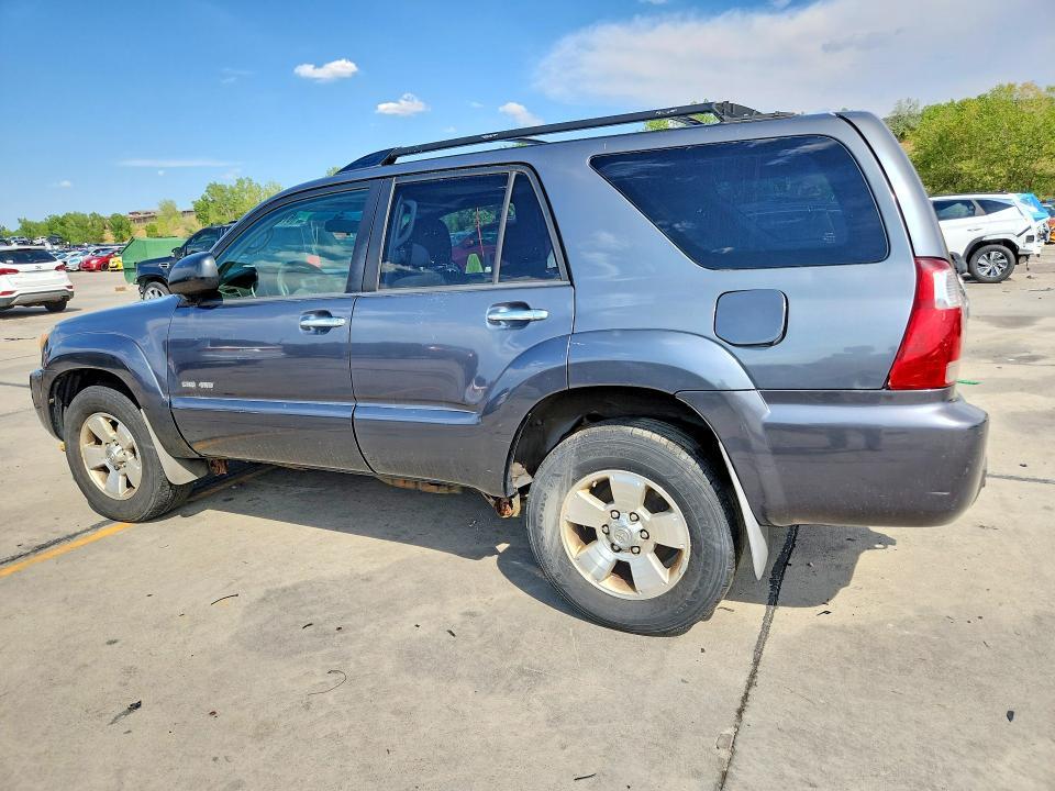 2008 TOYOTA 4RUNNER SR5 — Фото 2 из 13