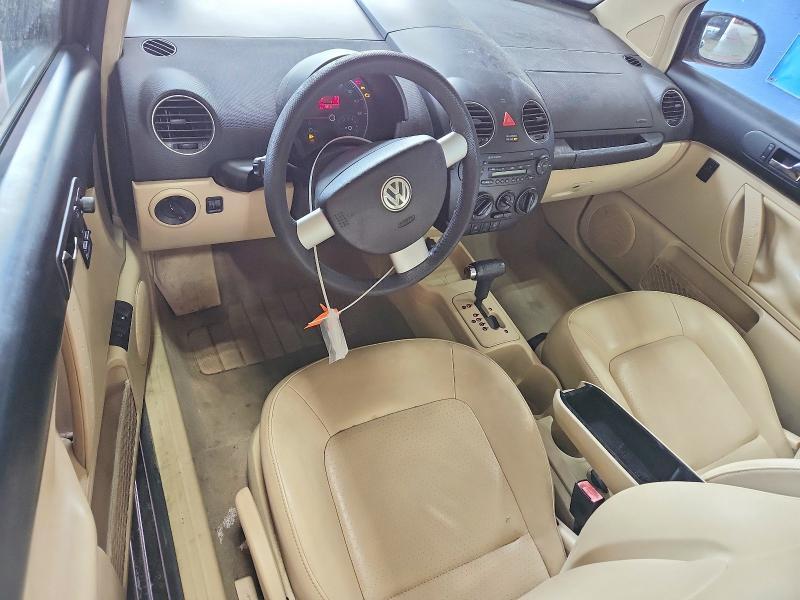 2008 VOLKSWAGEN NEW BEETLE S — Фото 8 из 12