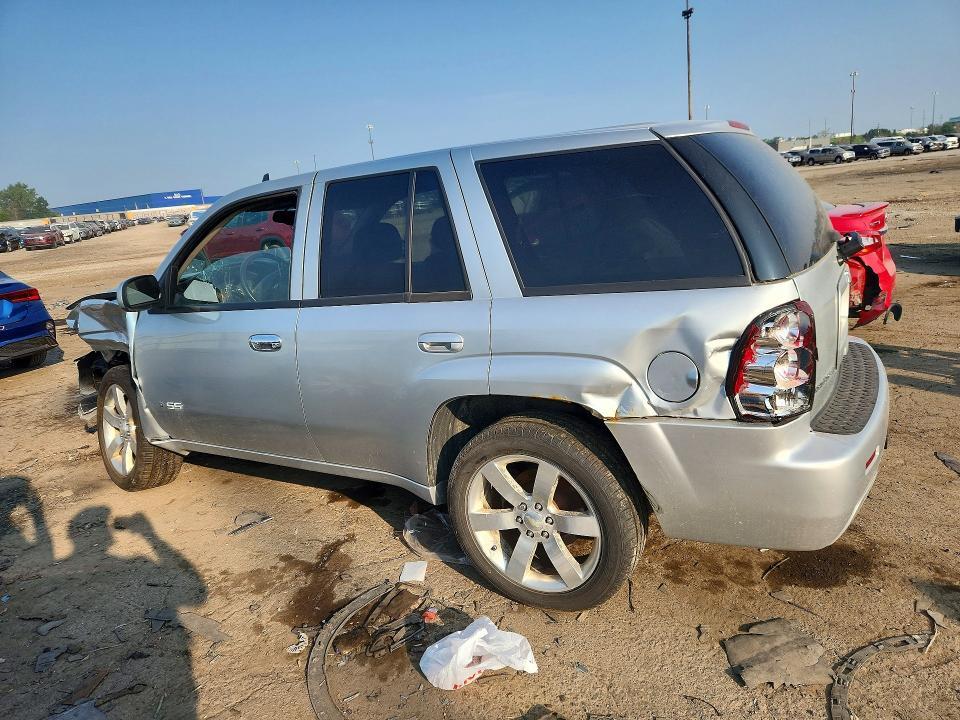 2009 CHEVROLET TRAILBLAZER SS — Фото 2 из 13