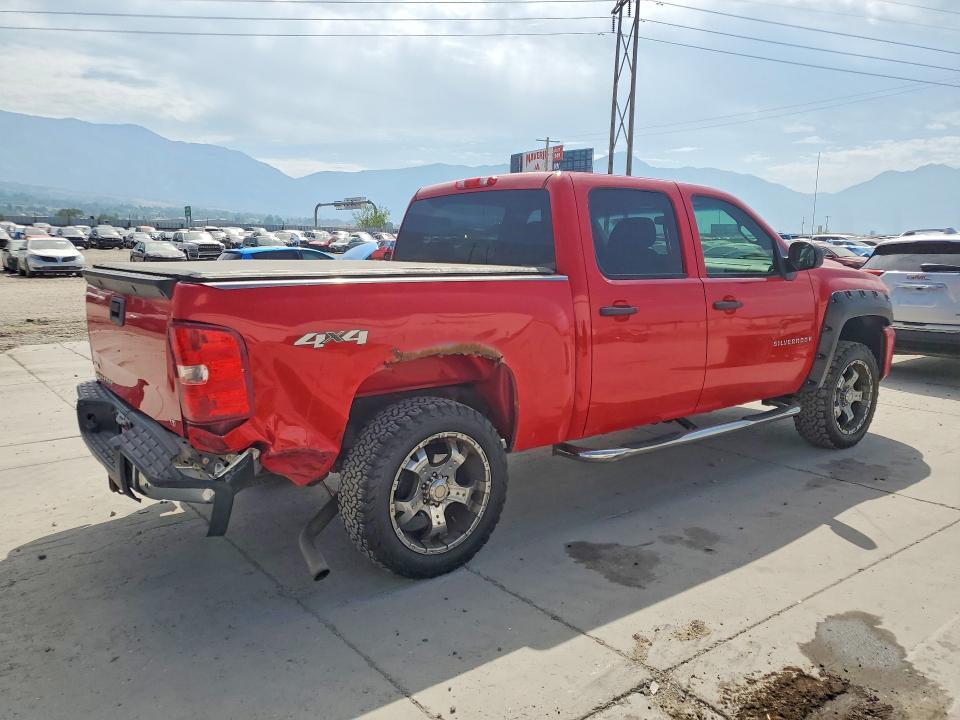 2009 CHEVROLET SILVERADO K1500 LT — Фото 3 из 12