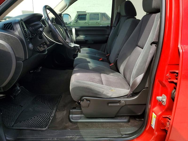 2009 CHEVROLET SILVERADO K1500 LT — Фото 7 из 12