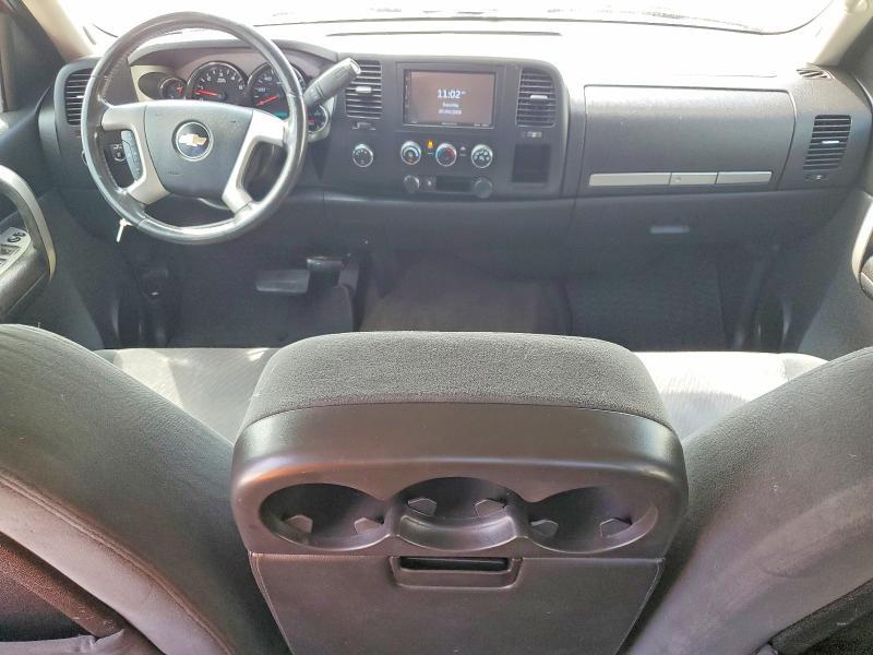 2009 CHEVROLET SILVERADO K1500 LT — Фото 8 из 12