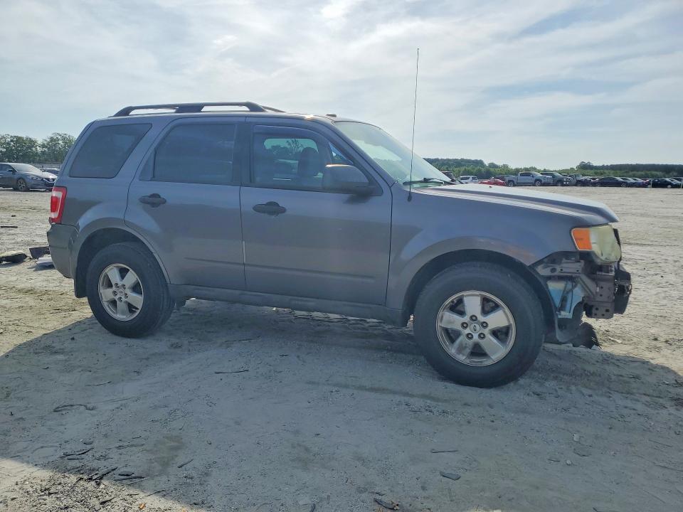 2009 FORD ESCAPE XLT — Фото 4 из 14