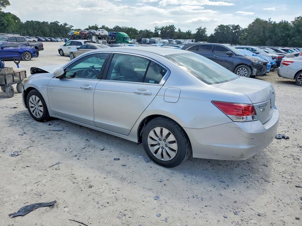 1HGCP26399A018172 2009 HONDA ACCORD photo no. 2