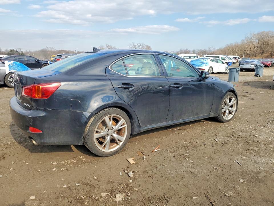 2009 LEXUS IS 350 — Фото 3 из 12