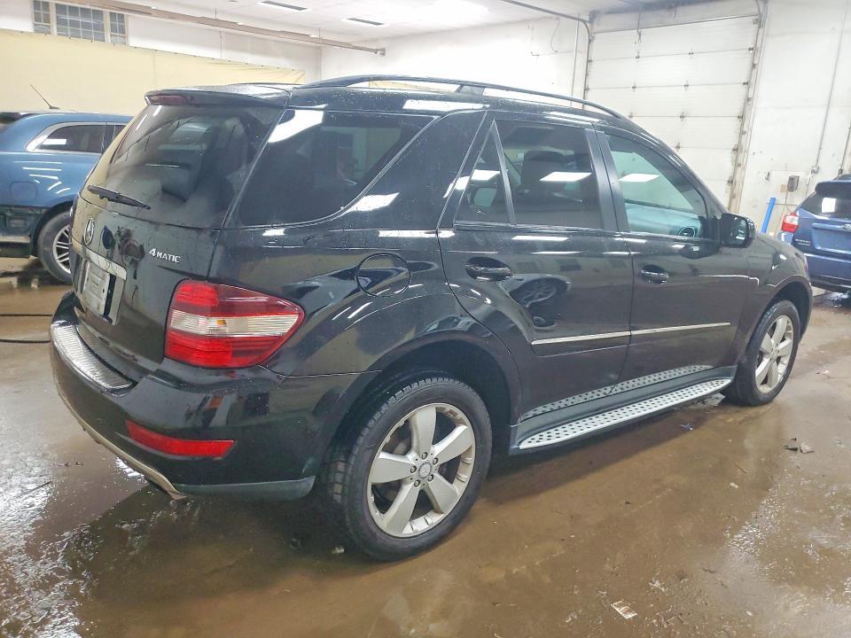 2009 MERCEDES-BENZ ML 350 — Фото 3 из 13