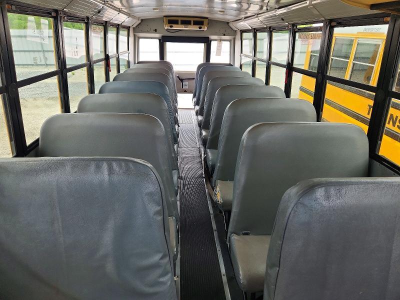 2009 THOMAS SAF-T-LINER C2 - SCHOOL BUS — Фото 6 из 10