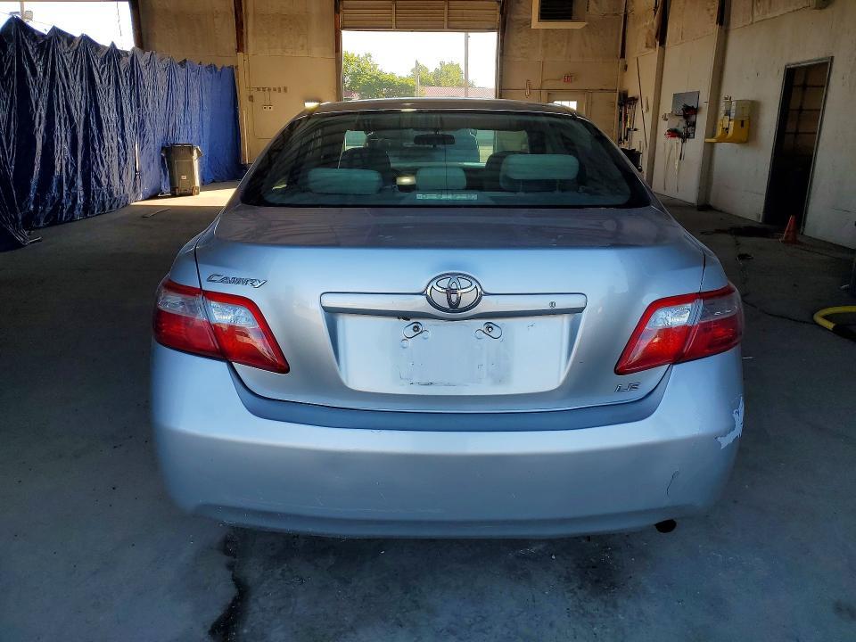 2009 TOYOTA CAMRY LE — Фото 6 из 12