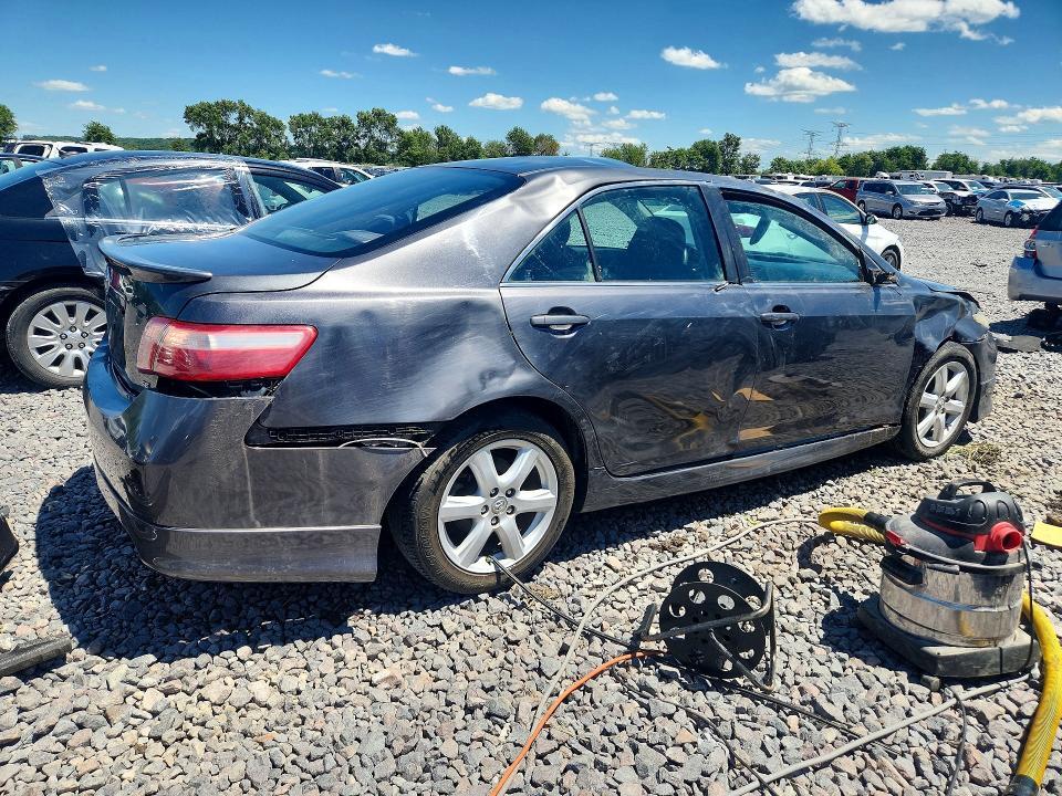 2009 TOYOTA CAMRY SE — Фото 3 из 12