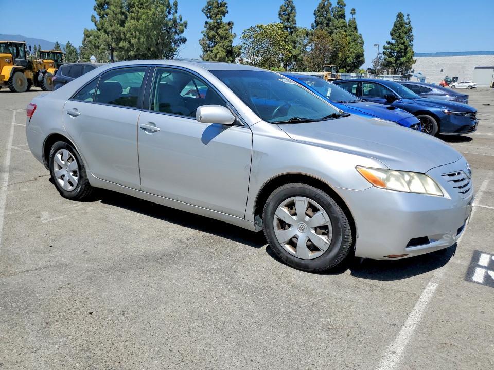 2009 TOYOTA CAMRY LE — Фото 4 из 12