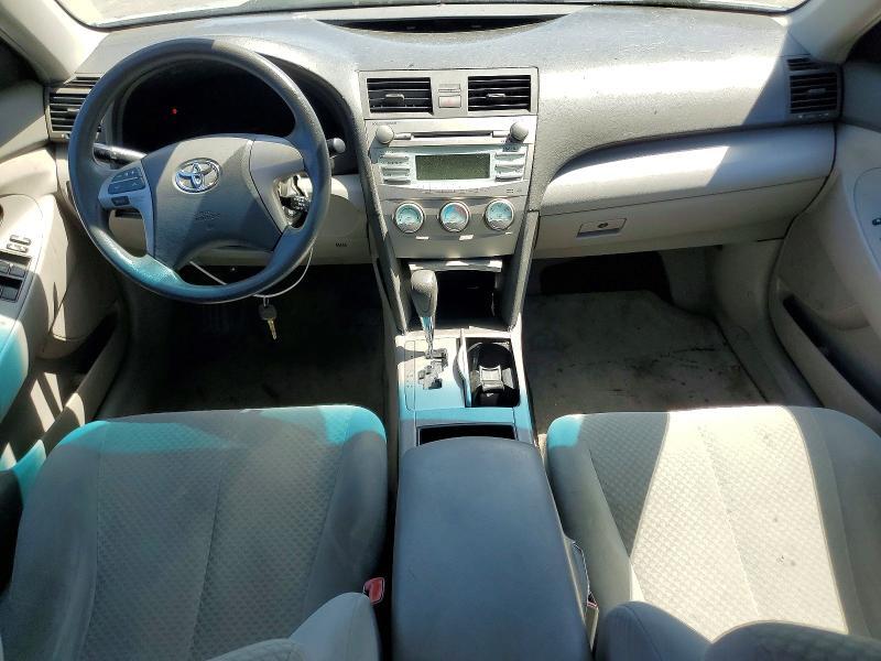 2009 TOYOTA CAMRY LE — Фото 8 из 12