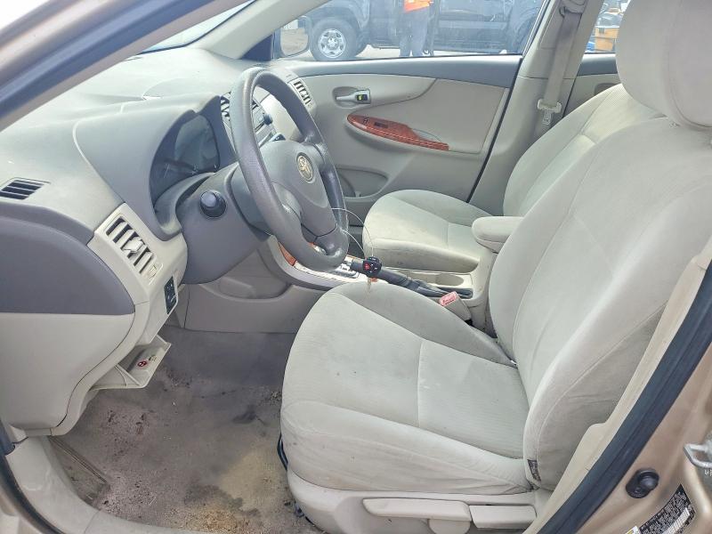 2009 TOYOTA COROLLA XLE — Фото 7 из 12