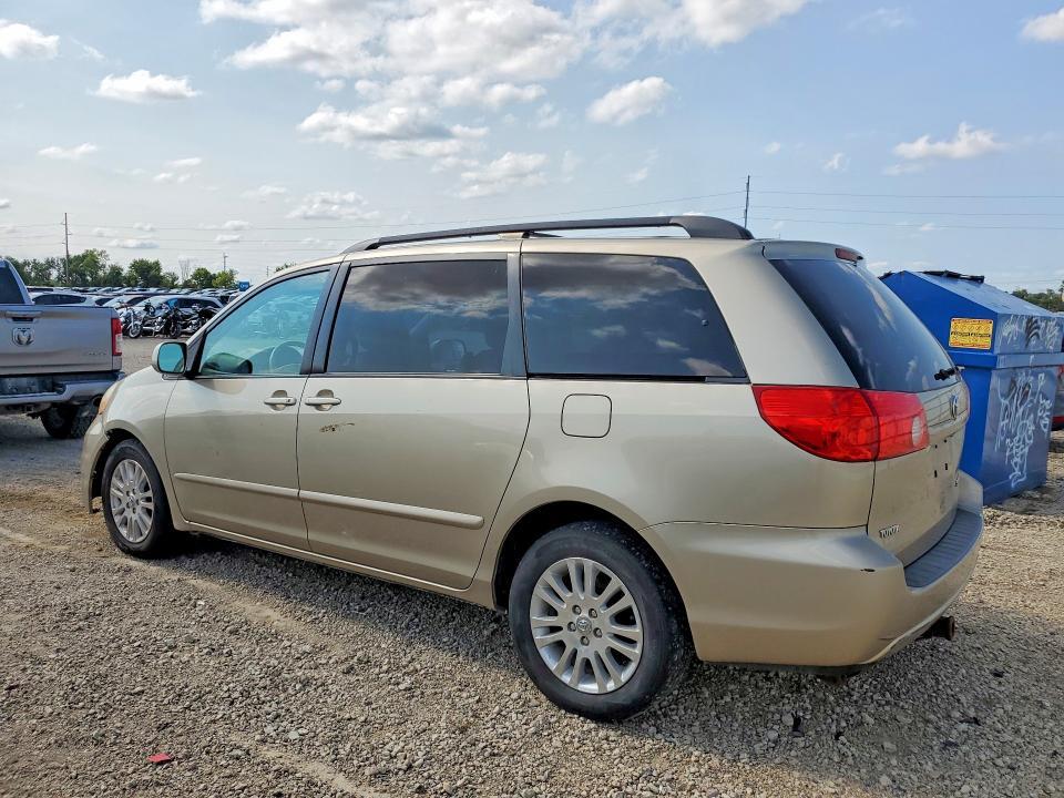 2009 TOYOTA SIENNA XLE — Фото 2 из 13