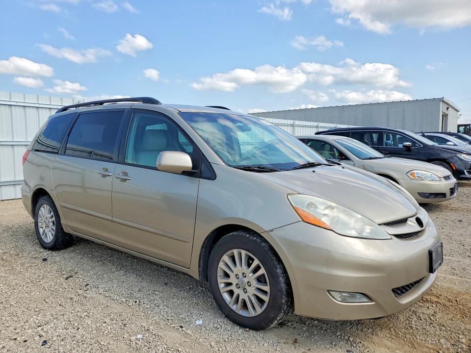2009 TOYOTA SIENNA XLE — Фото 4 из 13