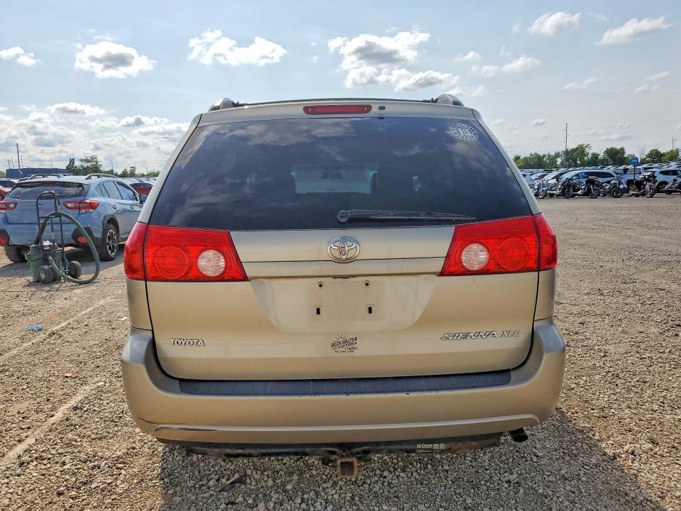 2009 TOYOTA SIENNA XLE — Фото 6 из 13