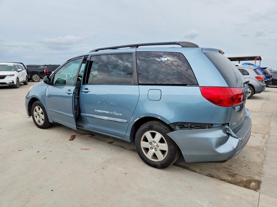 2009 TOYOTA SIENNA LE 7-PASSENGER — Фото 2 из 13