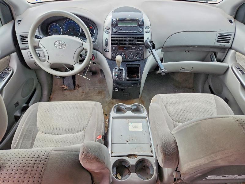 2009 TOYOTA SIENNA LE 7-PASSENGER — Фото 8 из 13