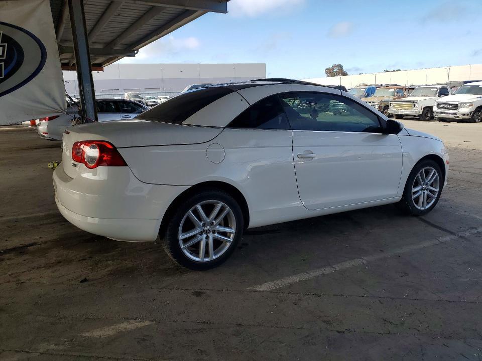WVWFA71F99V015423 2009 VOLKSWAGEN EOS photo no. 3