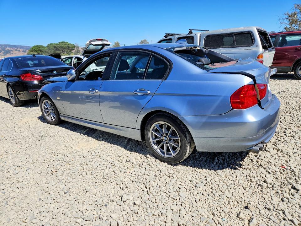 WBAPH5G52ANM70912 2010 BMW 328 photo no. 2