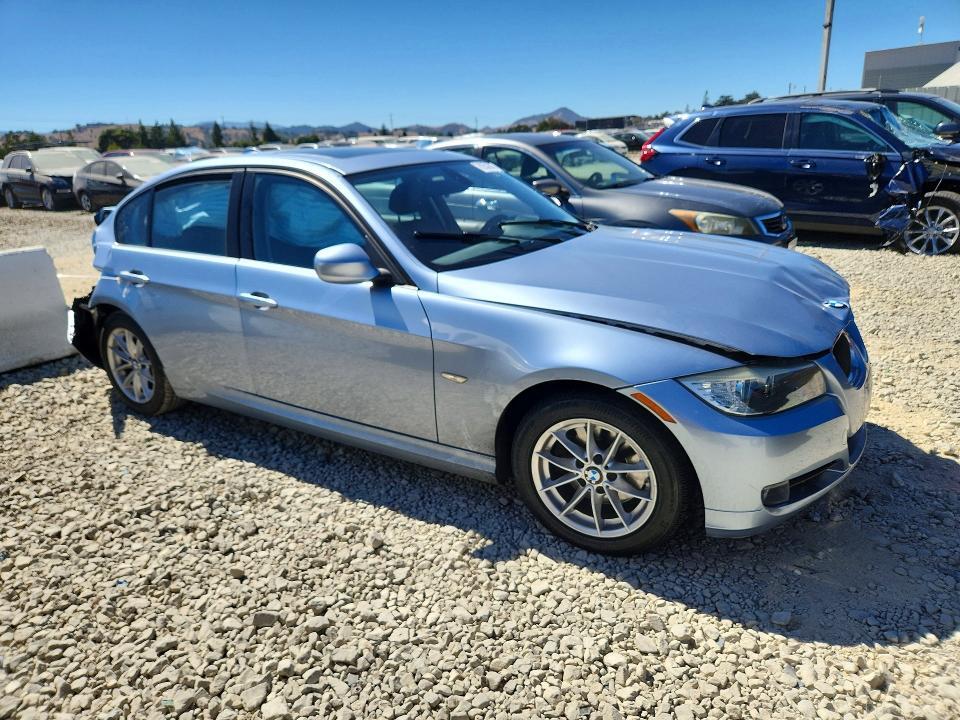 WBAPH5G52ANM70912 2010 BMW 328 photo no. 4