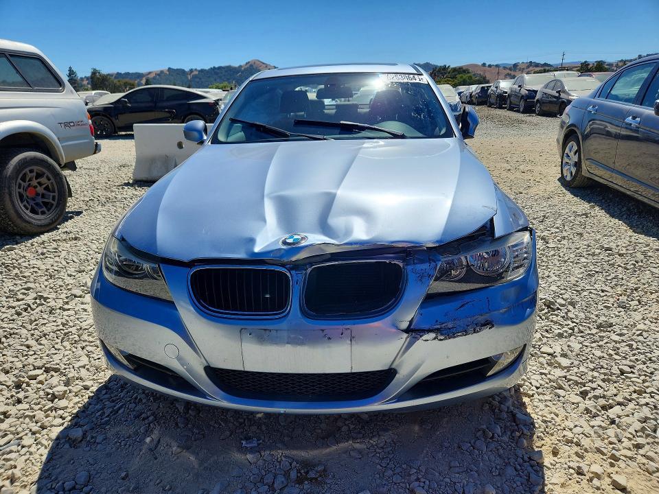 WBAPH5G52ANM70912 2010 BMW 328 photo no. 5