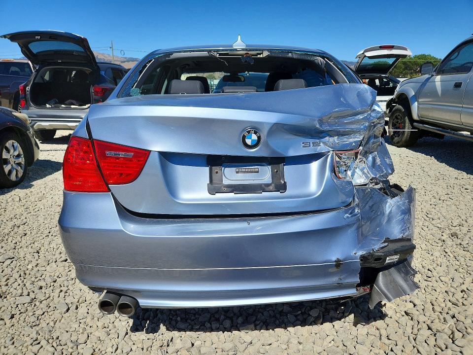 WBAPH5G52ANM70912 2010 BMW 328 photo no. 6