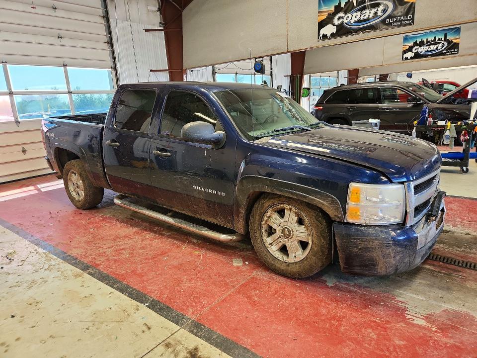 2010 CHEVROLET SILVERADO K1500 LS — Фото 4 из 12