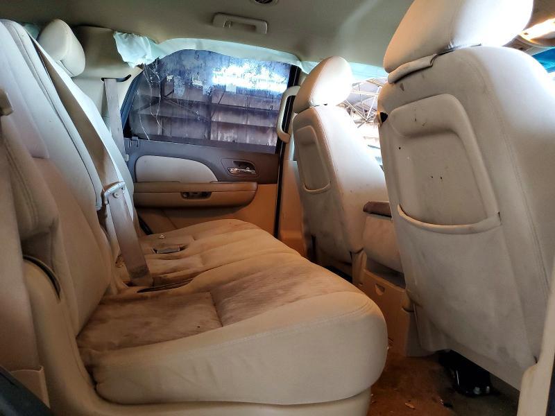 1GNMCAE3XAR168802 2010 CHEVROLET TAHOE photo no. 11