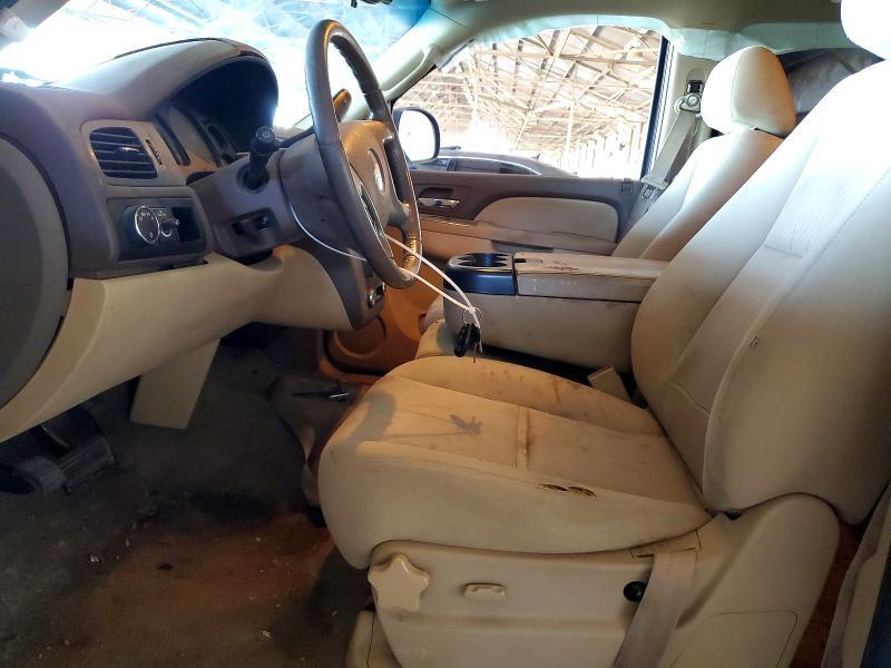 1GNMCAE3XAR168802 2010 CHEVROLET TAHOE photo no. 7