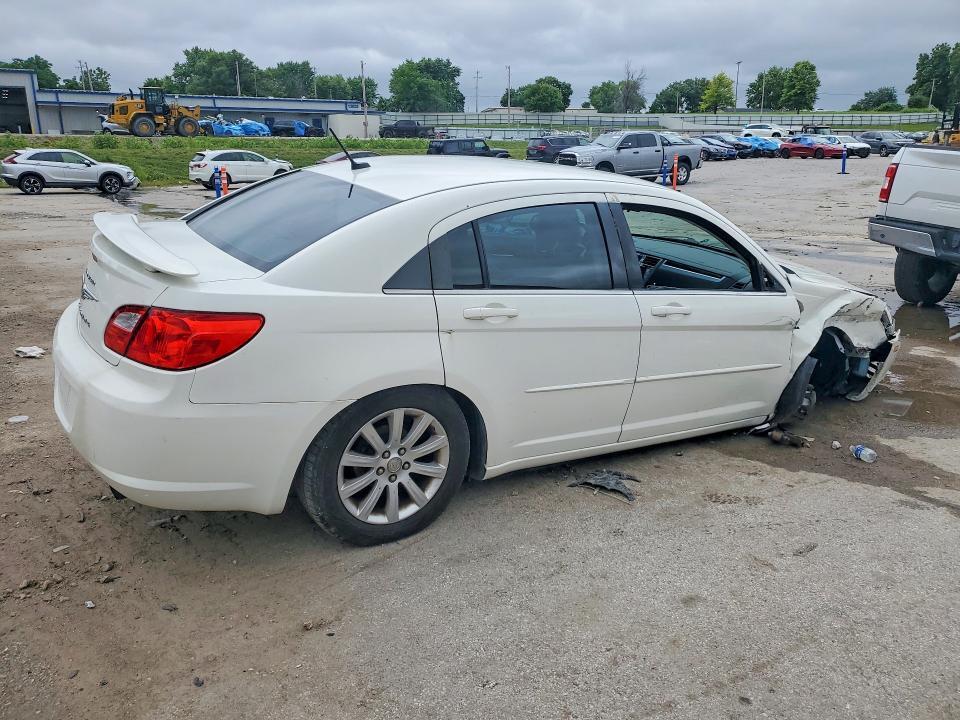 1C3CC5FB3AN147884 2010 CHRYSLER SEBRING photo no. 3
