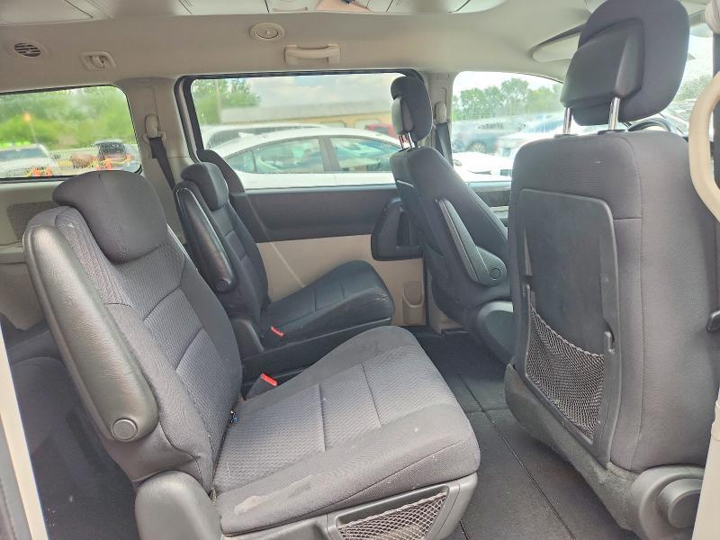 2010 DODGE GRAND CARAVAN SXT — Фото 11 из 14