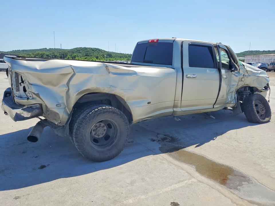2010 DODGE RAM 3500 — Фото 3 из 12