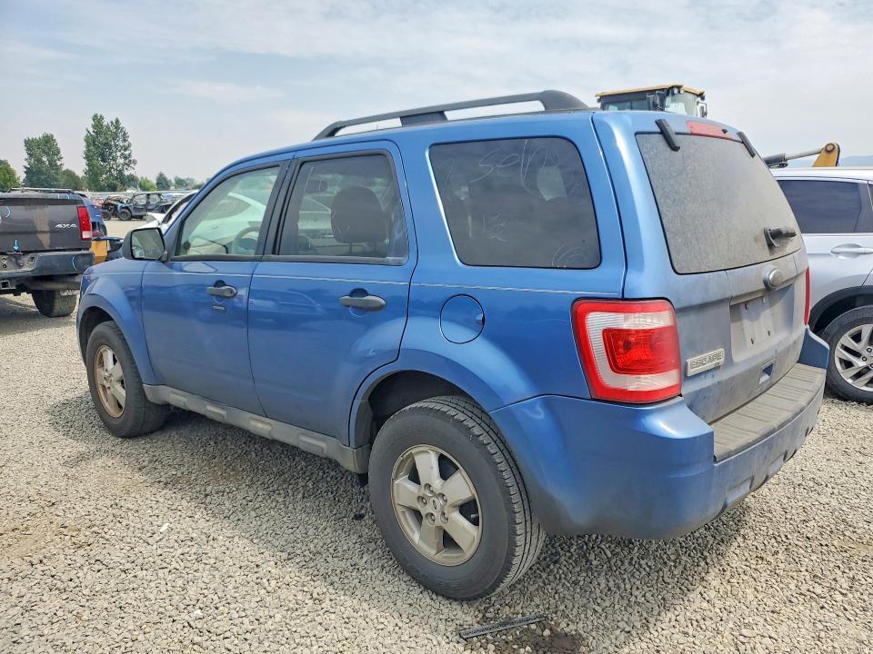 2010 FORD ESCAPE XLT — Фото 2 из 13