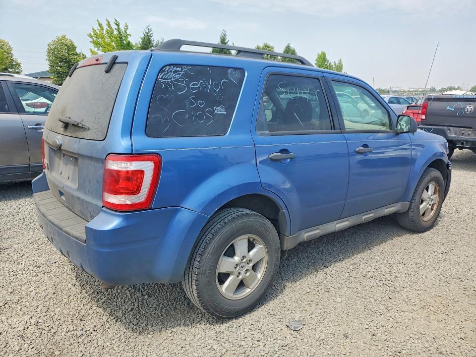 2010 FORD ESCAPE XLT — Фото 3 из 13