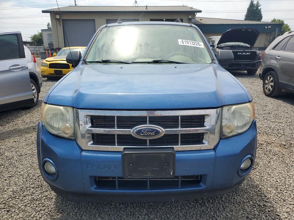 2010 FORD ESCAPE XLT — Фото 5 из 13