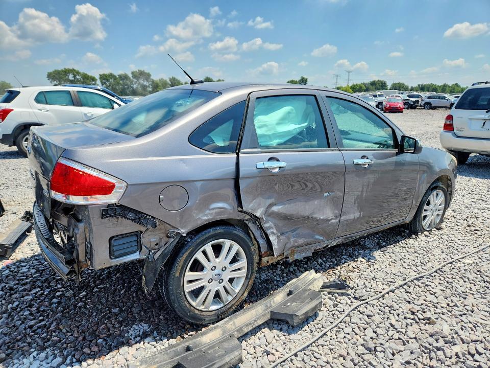2010 FORD FOCUS SEL — Фото 3 из 13