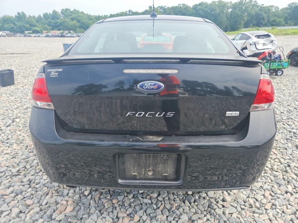 1FAHP3GN8AW287061 2010 FORD FOCUS photo no. 6