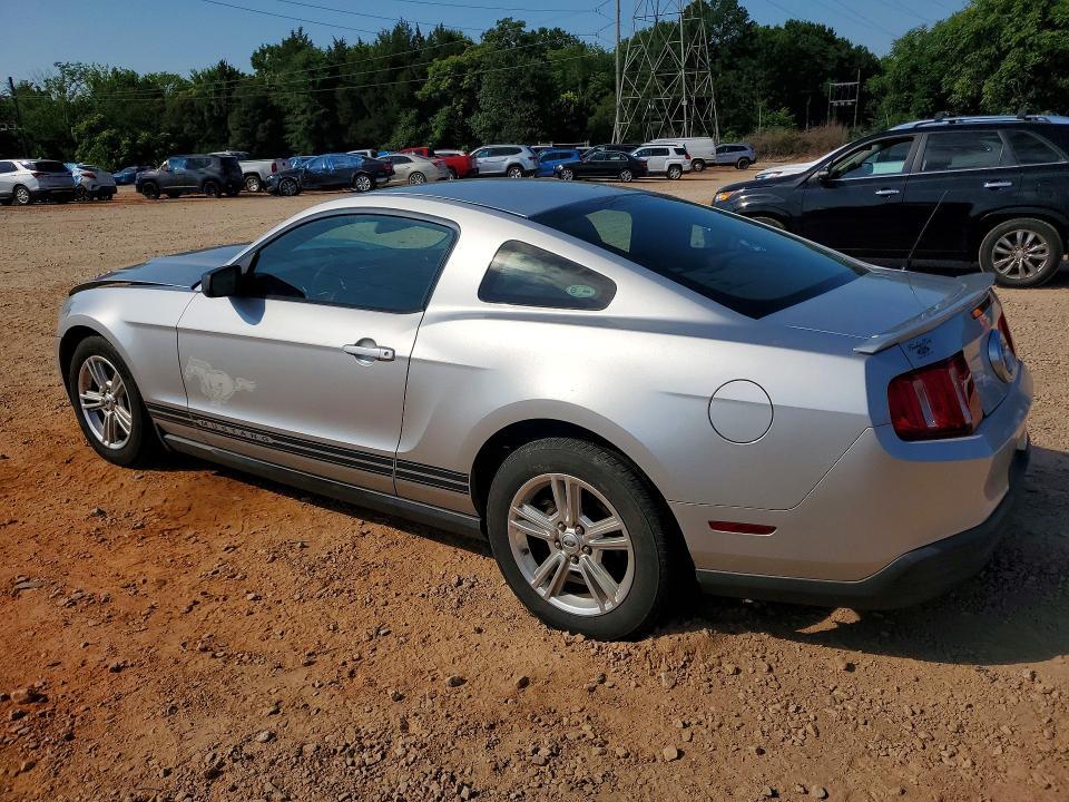 2010 FORD MUSTANG — Фото 2 из 12
