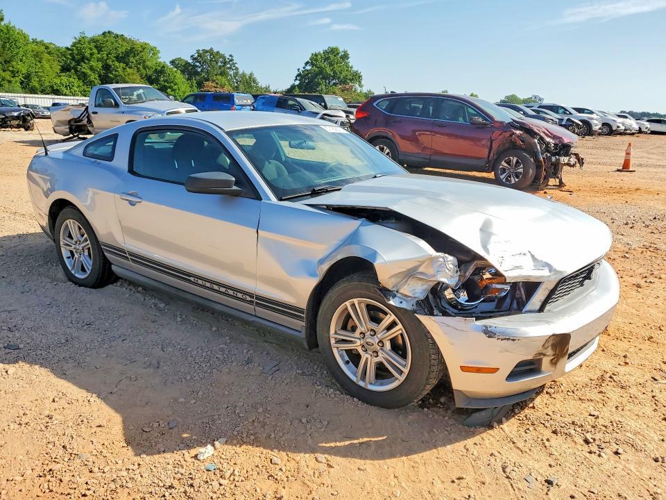 2010 FORD MUSTANG — Фото 4 из 12