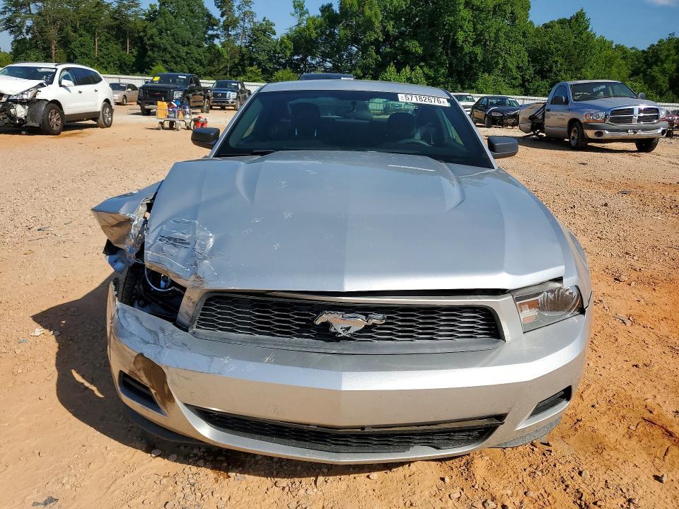 2010 FORD MUSTANG — Фото 5 из 12