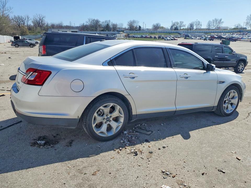 1FAHP2EW1AG125983 2010 FORD TAURUS photo no. 3