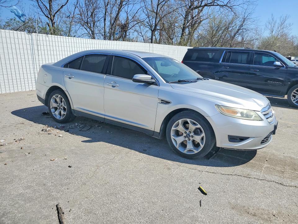 1FAHP2EW1AG125983 2010 FORD TAURUS photo no. 4
