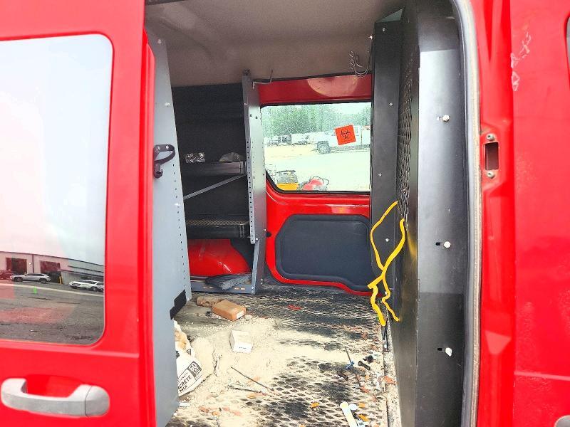 2010 FORD TRANSIT CONNECT XLT — Фото 11 из 13