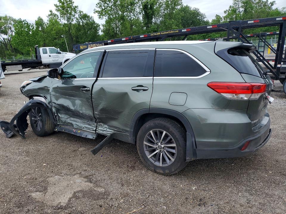 2018 TOYOTA HIGHLANDER XLE — Фото 2 из 13