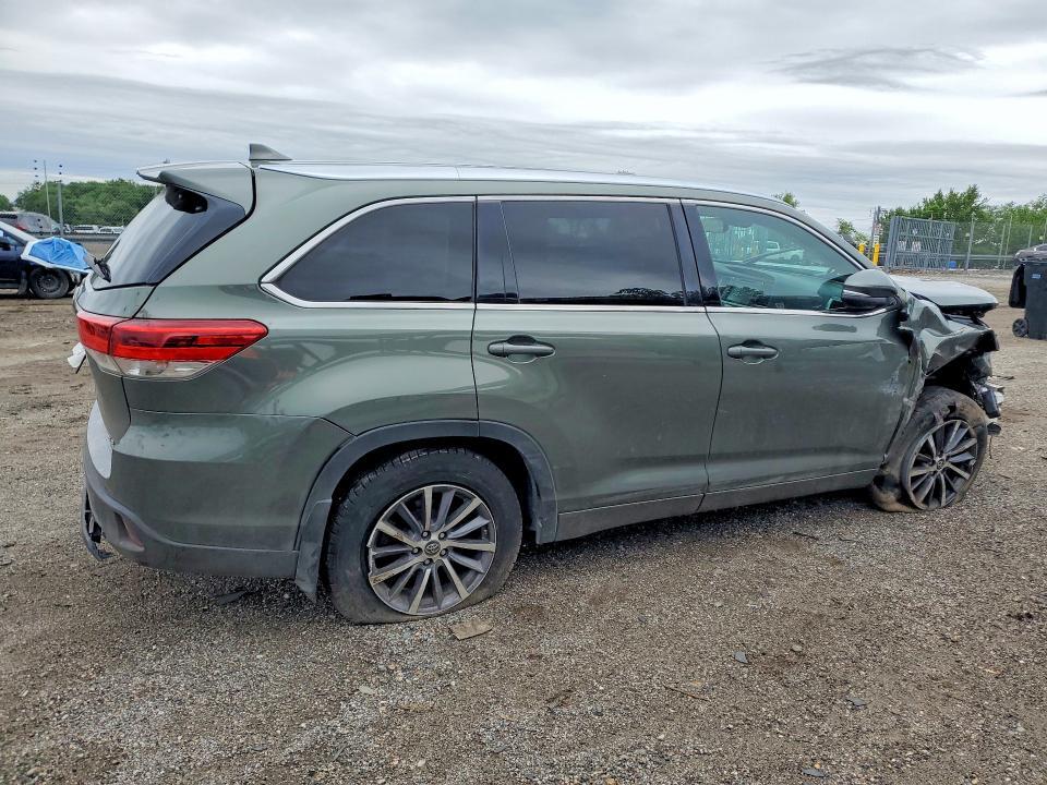 2018 TOYOTA HIGHLANDER XLE — Фото 3 из 13
