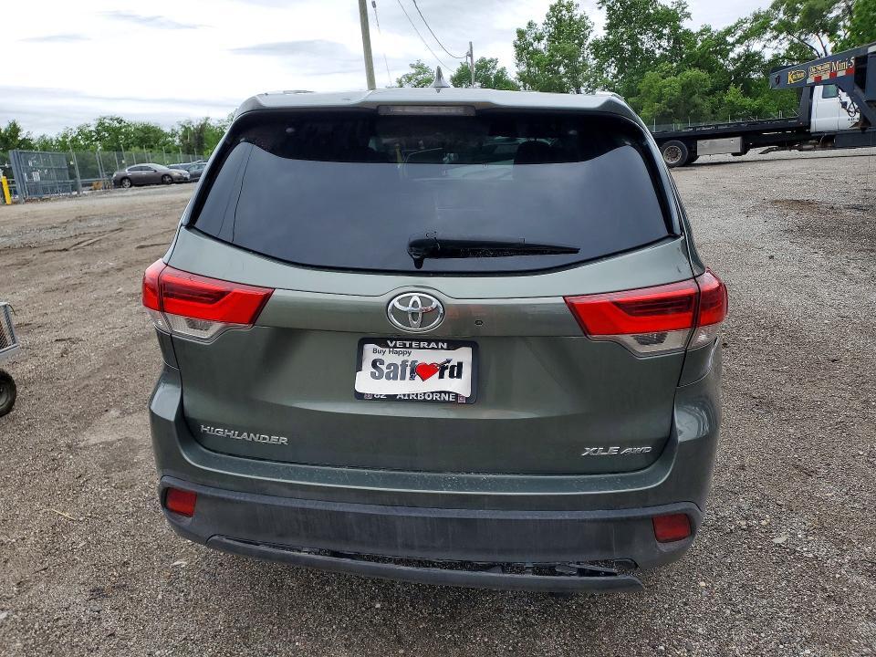 2018 TOYOTA HIGHLANDER XLE — Фото 6 из 13