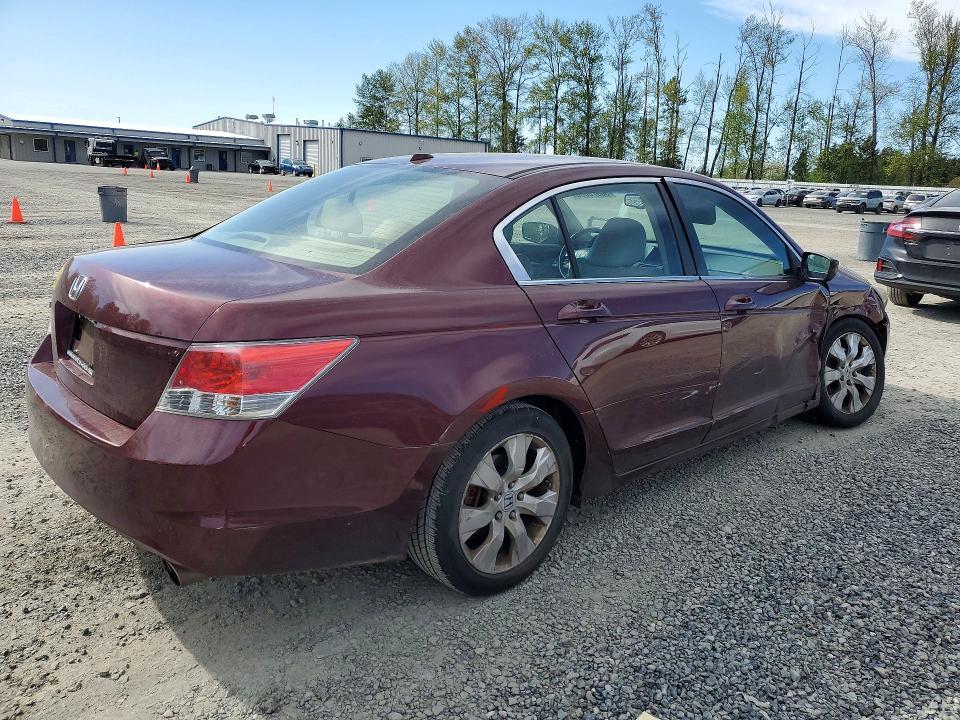 1HGCP2F8XAA175693 2010 HONDA ACCORD photo no. 3