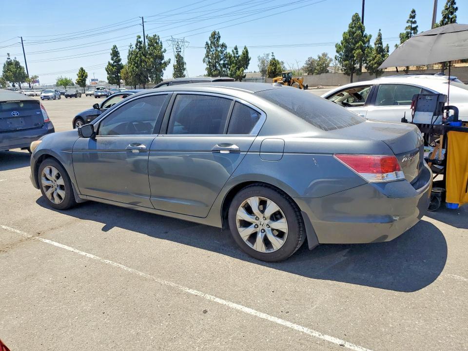 1HGCP2F84AA048017 2010 HONDA ACCORD photo no. 2