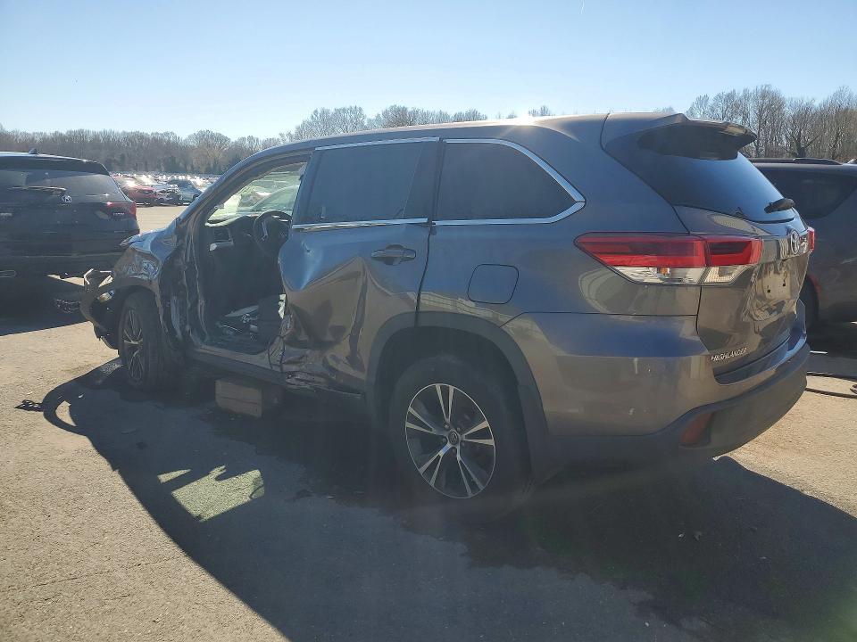 2018 TOYOTA HIGHLANDER LE — Фото 2 из 14