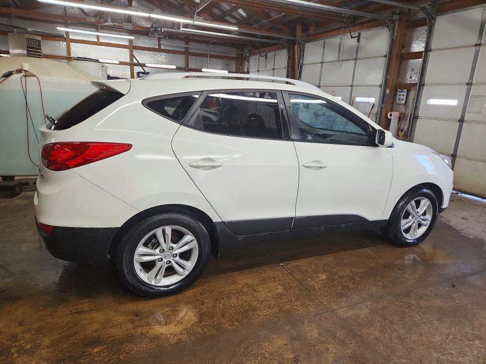 2010 HYUNDAI TUCSON GLS — Фото 3 из 13